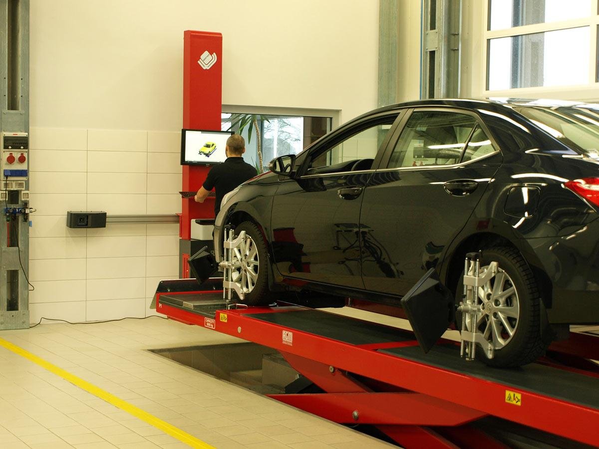 Precision Wheel Alignment